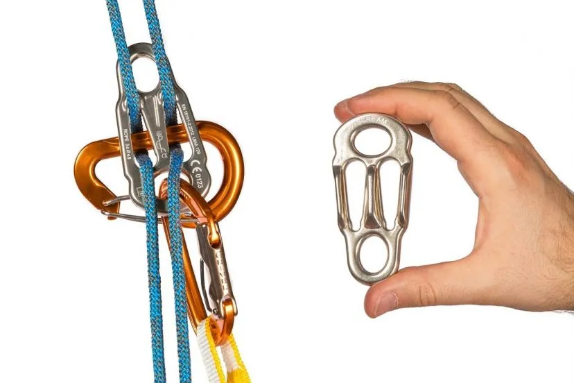 Grivel Scream Piastrina Discensore Arrampicata 5 Grivel Scream Piastrina Discensore Arrampicata - immagine 3