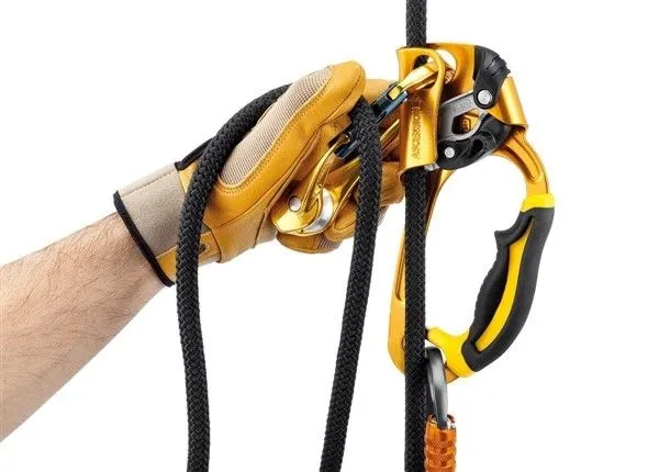 Petzl Rollclip A Carrucola Moschettone Leva Dritta Per Lavori In Quota 4 Petzl Rollclip A Carrucola Moschettone Leva Dritta Per Lavori In Quota - immagine 2