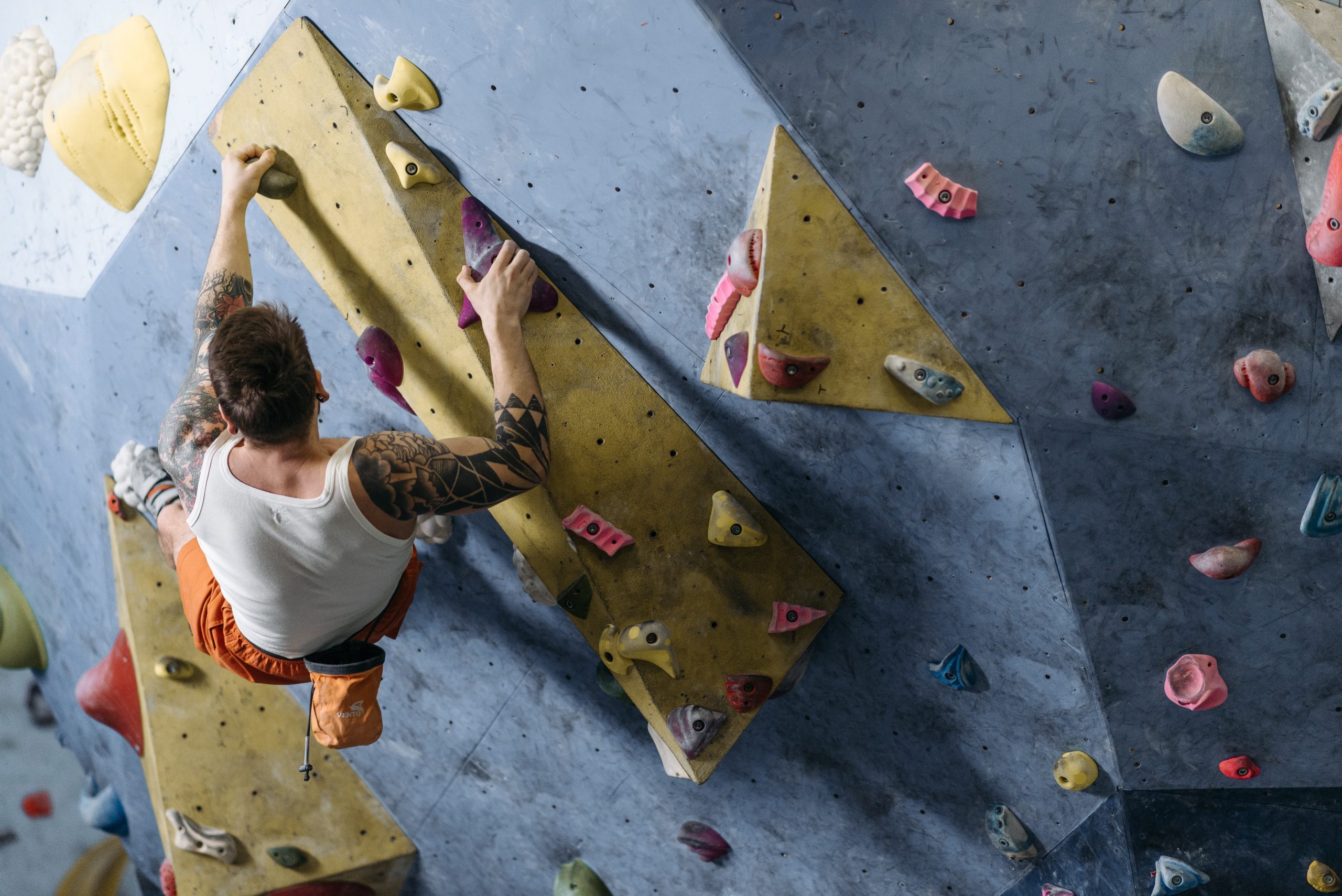 negozio di attrezzature per il fitness -negozio di attrezzature per il fitness pexels pavel danilyuk 7590927 scaled